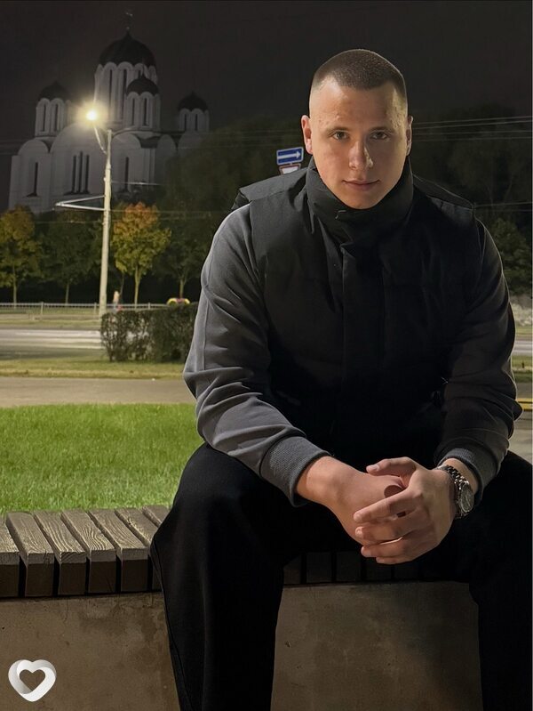 Артемий, 19, Минске — анкета №3255536