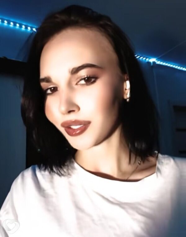 Аня, 20, Липецке — анкета №3255717