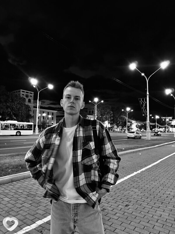 Максим, 26, Осиповичах — анкета №3257536