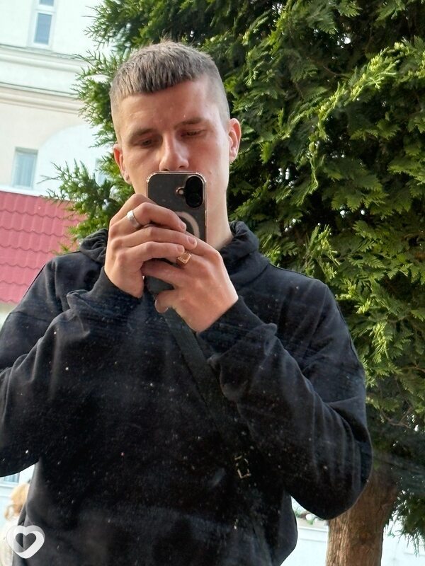 Александр, 21, Бресте — анкета №3259989