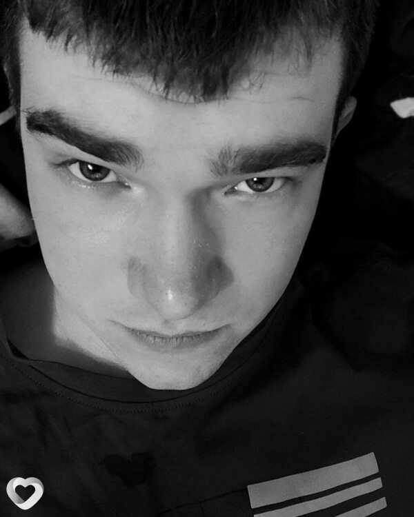 Андрей, 25, Артеме — анкета №3260973