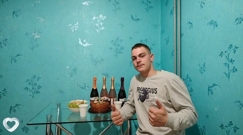 Васёк, 20, Красноярске — анкета №3261661