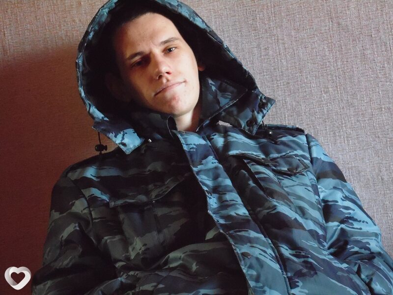 Виктор, Чаусы