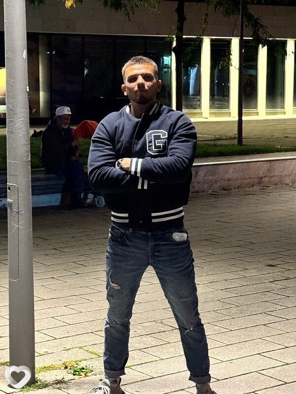 Artur, Берлин
