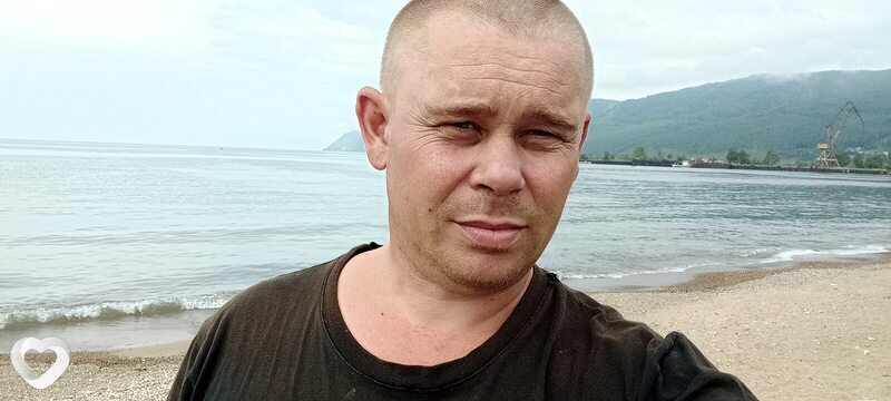 Aleks, 27, Усолье-Сибирское — анкета №3263073