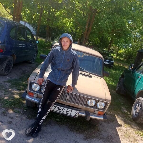 Иван, 21, Орше — анкета №3264073