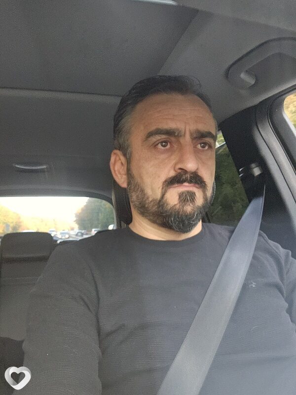 Ayhan, Гамбург