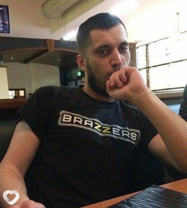 Олег, 26, Санкт-Петербурге — анкета №3264533
