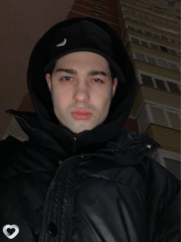 Данил, 21, Тюмени — анкета №3264629