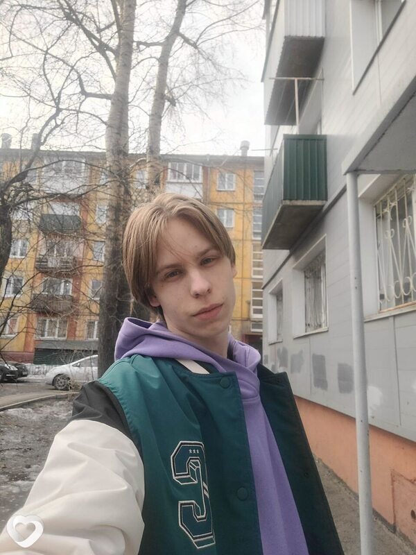 Костя Зверев, 20, Иркутске — анкета №3266944