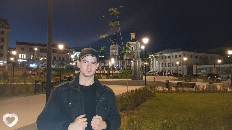 Артём, 21, Саратове — анкета №3266929