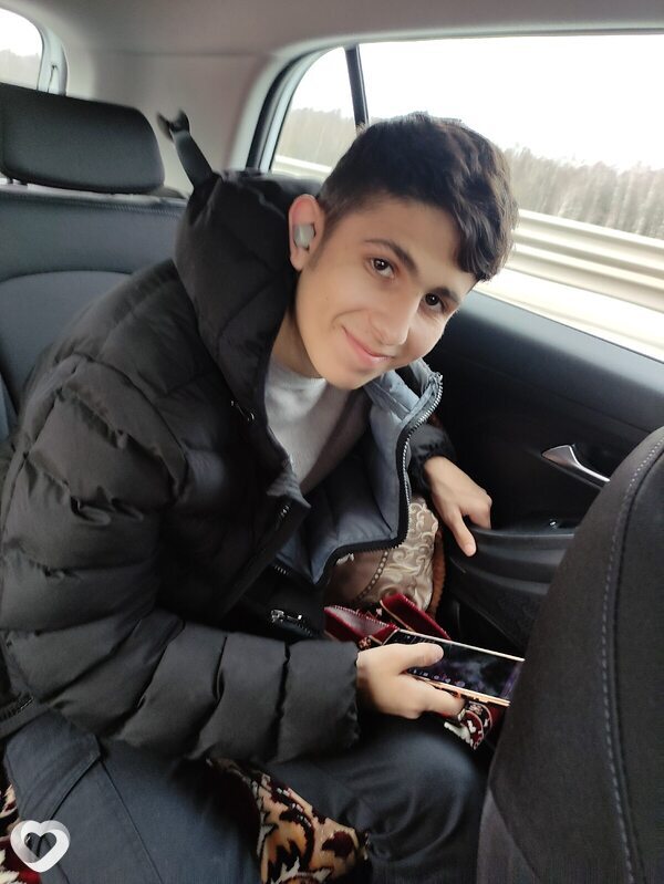 Виталий, 21, Белгороде — анкета №3267678