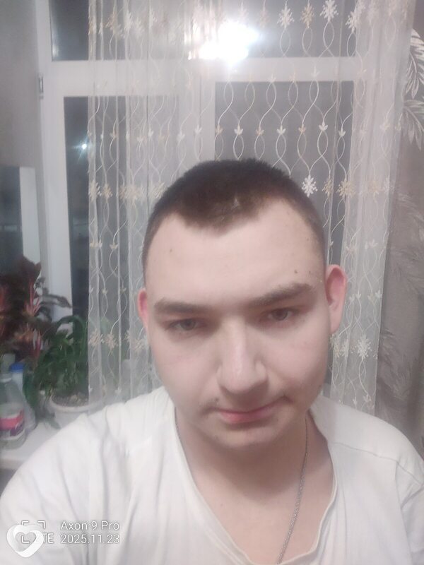 Александр, 23, Барнауле — анкета №3267756