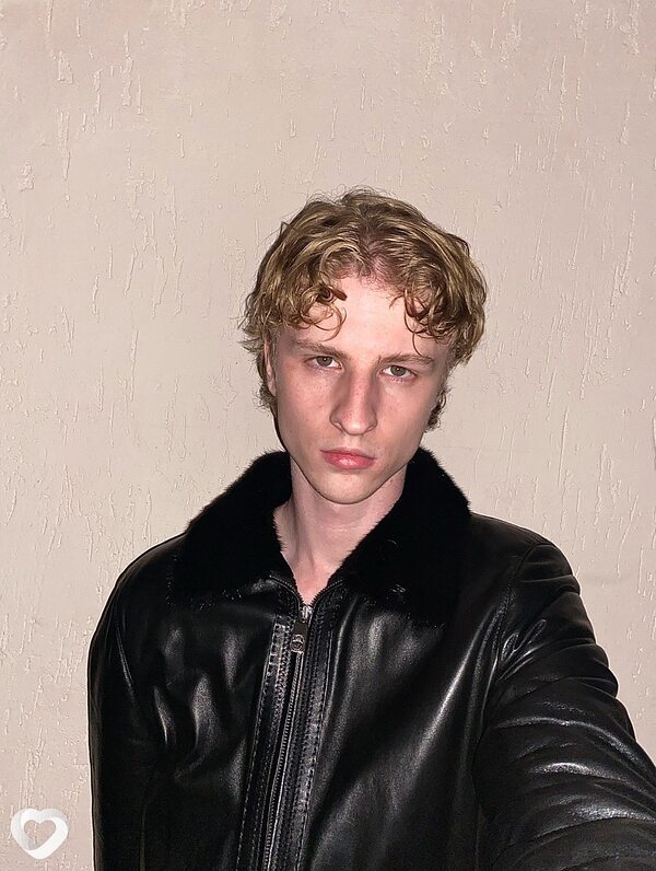 Alex, 22, Красноярске — анкета №3269654