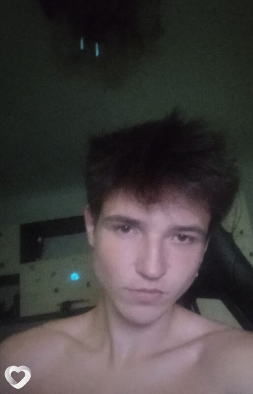 Денис, 19, Волгограде — анкета №3270374