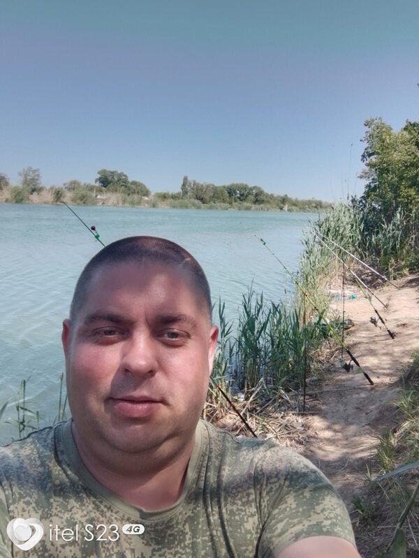 Дима, 38, Краснодоне — анкета №3270989