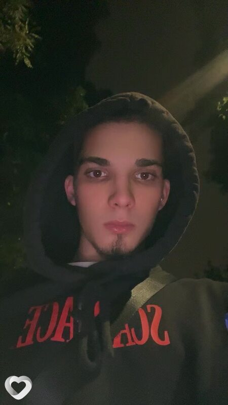 Данила, 19, Санкт-Петербурге — анкета №3271530