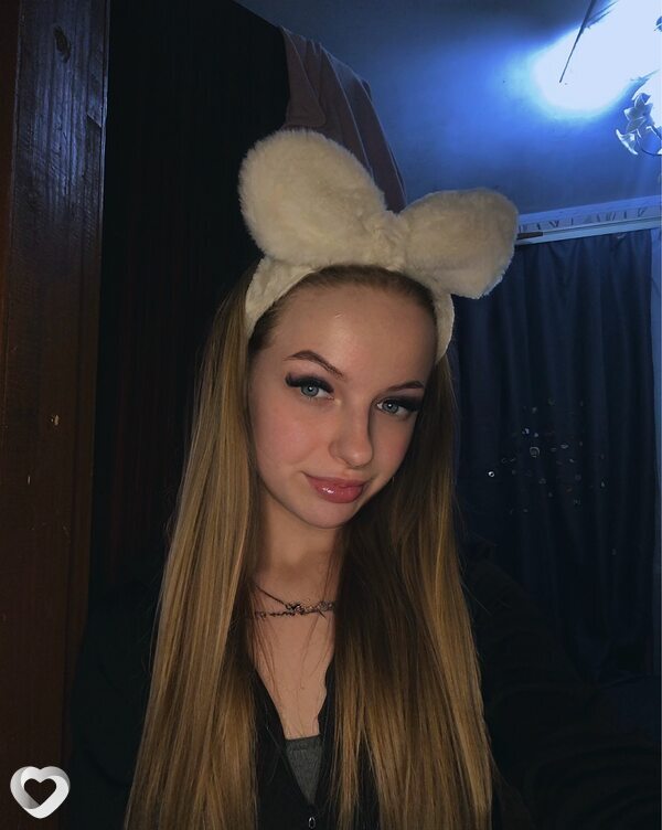 Карина, 24, Новомосковске — анкета №3273135