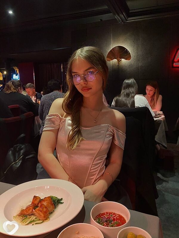 Катя, 20, Москве — анкета №3273616