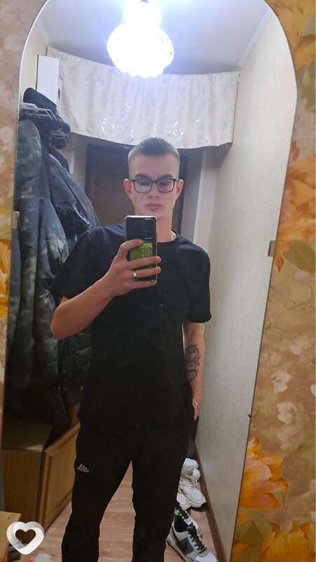 Данил, 21, Саратове — анкета №3274044