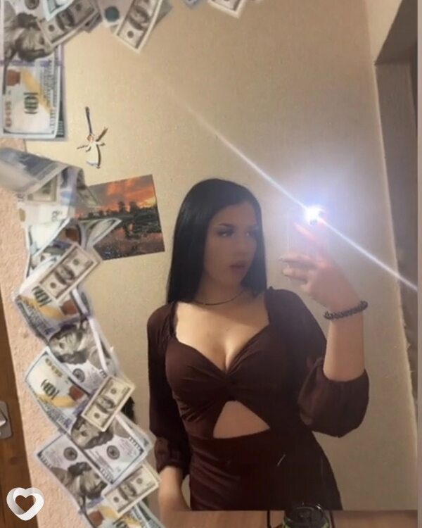 Карина, 26, Бобруйске — анкета №3274440