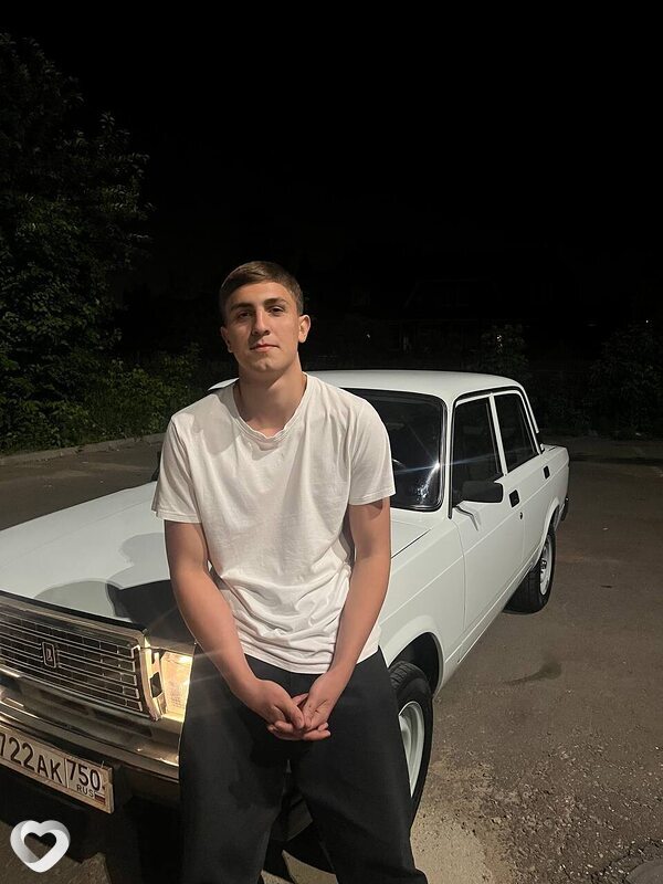Роберт, 20, Москве — анкета №3274616