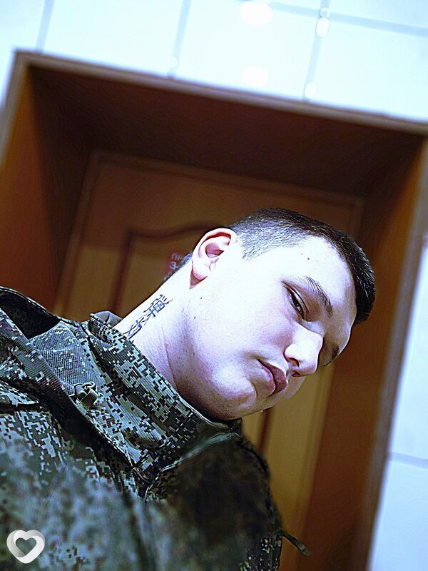 Максим, 19, Кириши — анкета №3275479