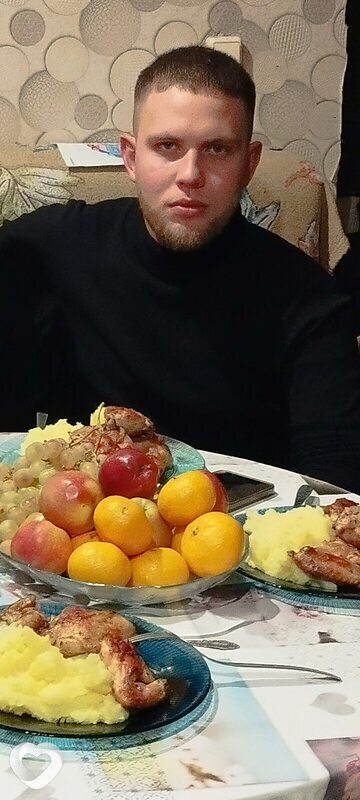 Кирилл, 25, Кольчугине — анкета №3276041