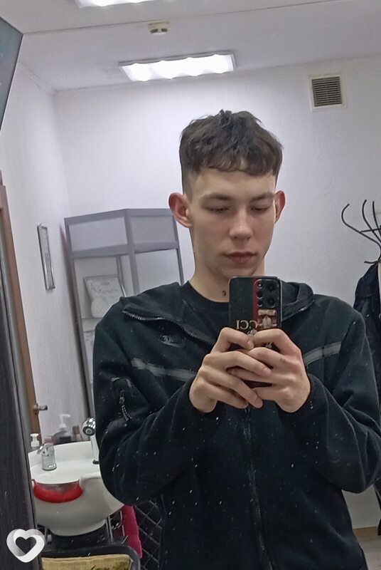 Кирилл, 19, Краснодаре — анкета №3277066