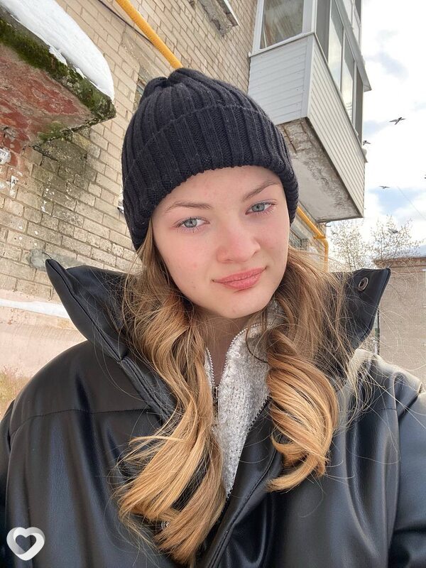 Катя, 19, Березниках — анкета №3277378
