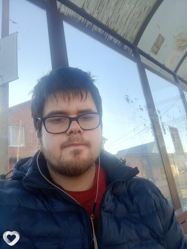 Артем, 21, Михайловск (Ставропольский край) — анкета №3278450
