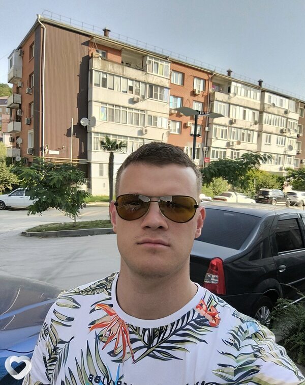 Илья, 20, Краснодаре — анкета №3278002