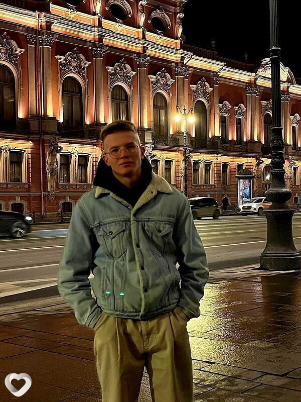 Максим, 21, Санкт-Петербурге — анкета №3278105