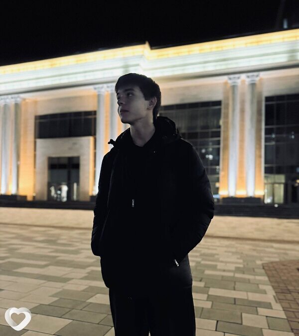 Артём, 19, Петропавловске — анкета №3278558