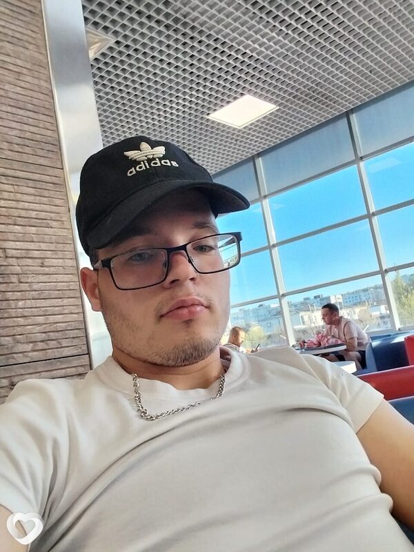 Андрей, 22, Крымске — анкета №3278501