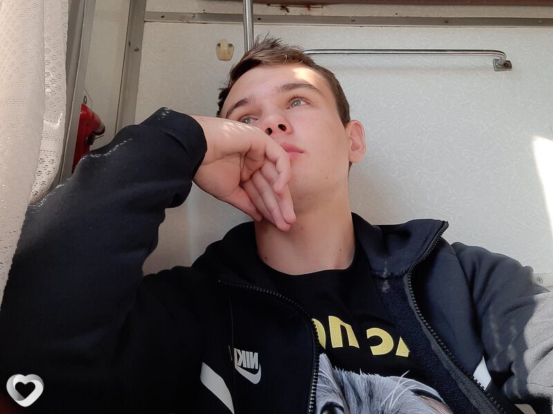Артём, 21, Минске — анкета №3279011