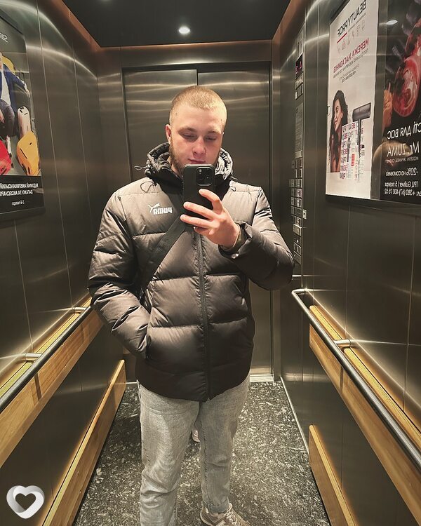 Максим, 26, Киеве — анкета №3279219