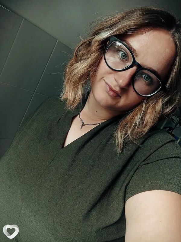 Алëна, 26, Барнауле — анкета №3279677