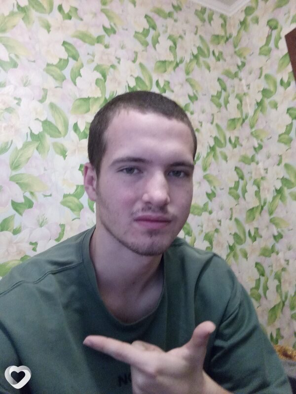 Илья, 20, Аксае — анкета №3280663