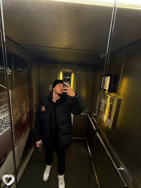 Денис, 18, Екатеринбурге — анкета №3281116