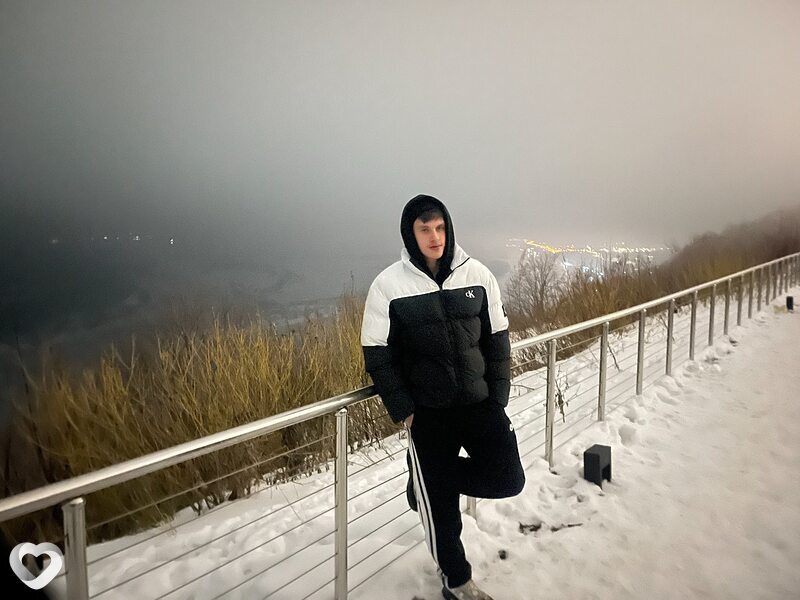 Павел, 20, Самаре — анкета №3282956