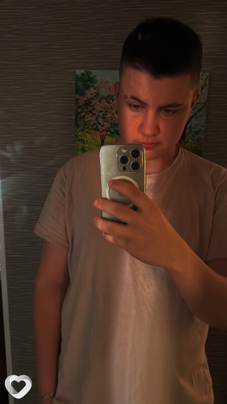 Максим, 20, Мозыре — анкета №3283983