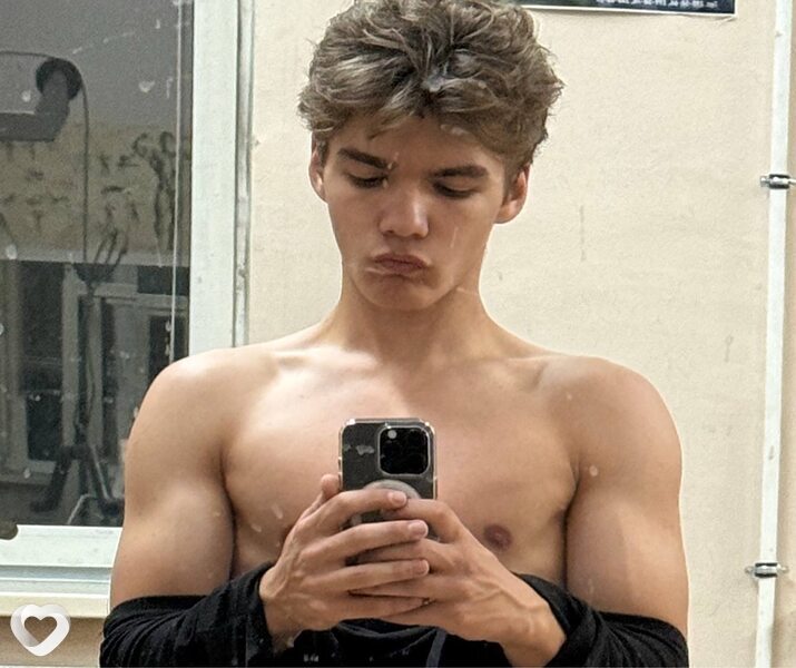 Артур, 24, Набережных Челнах — анкета №3283655