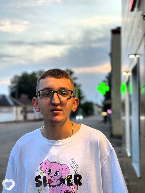 Денис, 20, Санкт-Петербурге — анкета №3283874