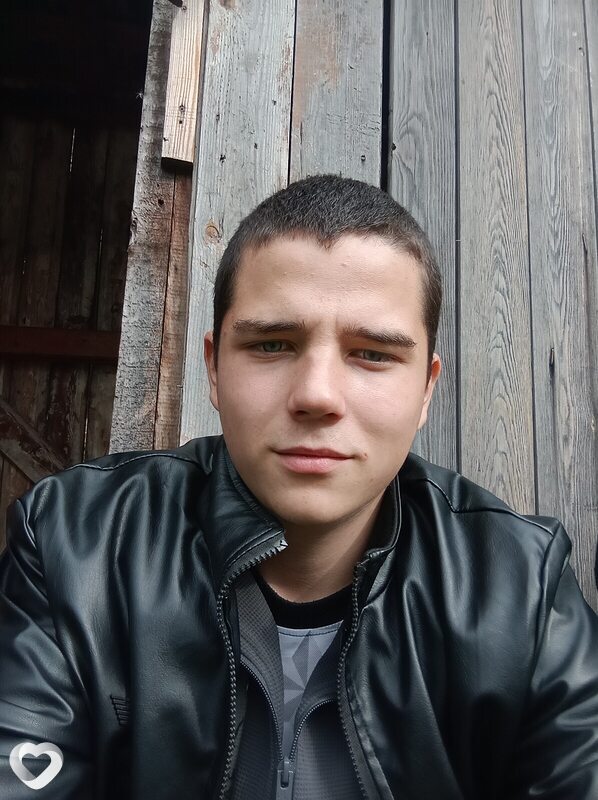 Гена, 19, Кемерове — анкета №3284149