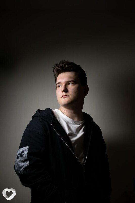 Артём, 22, Екатеринбурге — анкета №3284628