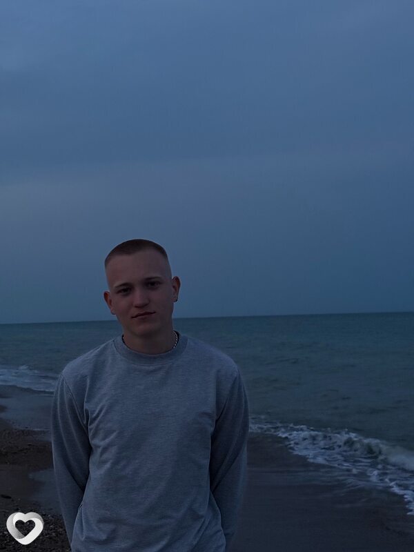 Андрій, 21, Запорожье — анкета №3284730