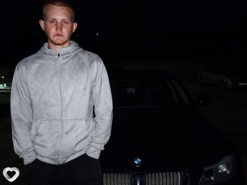Стас, 18, Ангарске — анкета №3285160