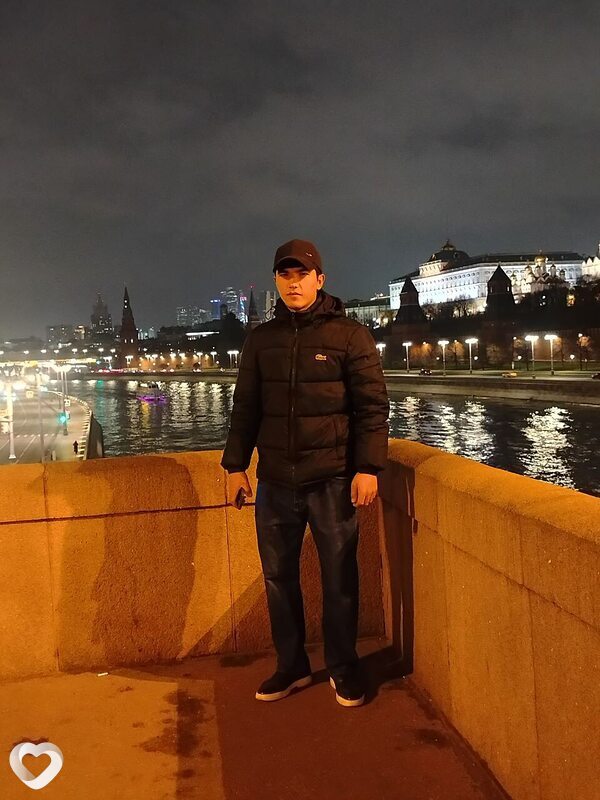 Баха, 22, Москве — анкета №3285614