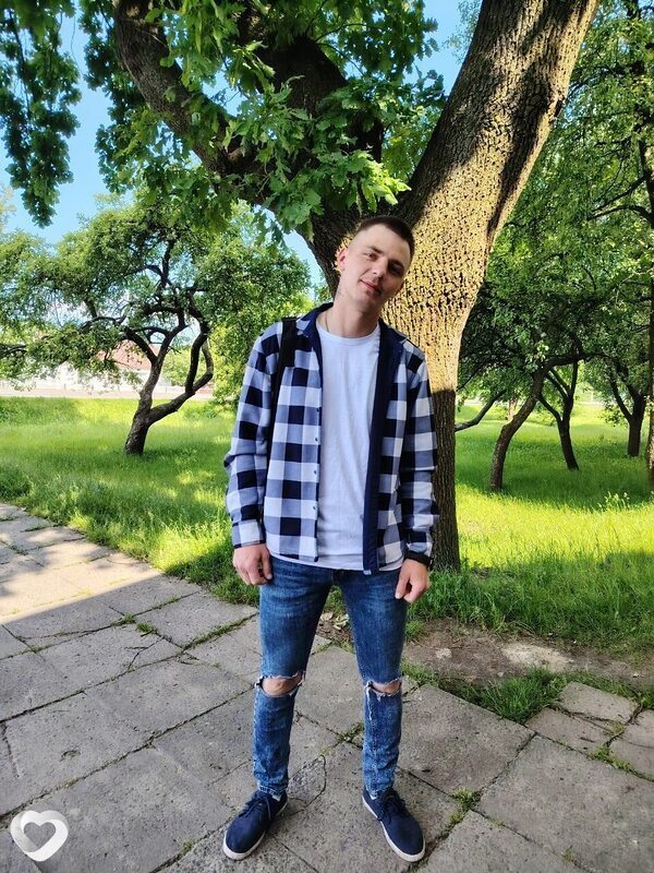 Максим, 26, Москве — анкета №3285455